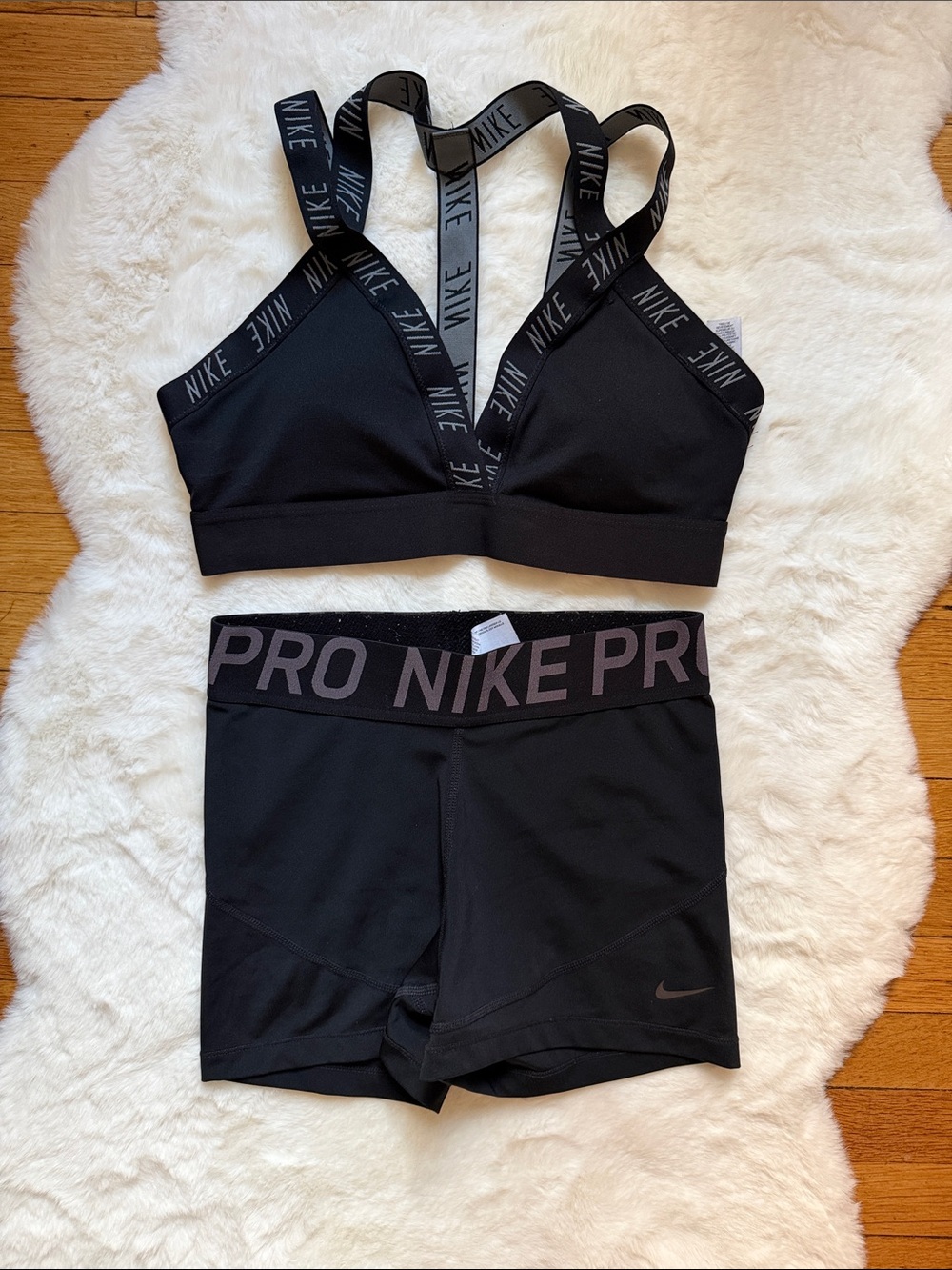 Nike pro set Medium